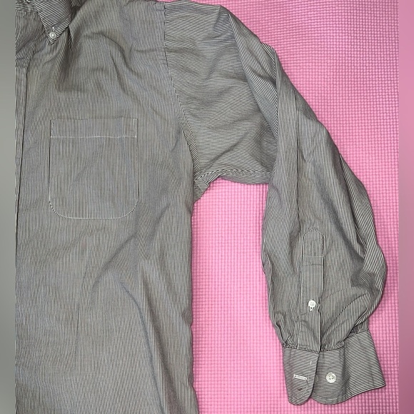 Peterborough Row Button Down Shirt ๐ - Picture 5 of 5